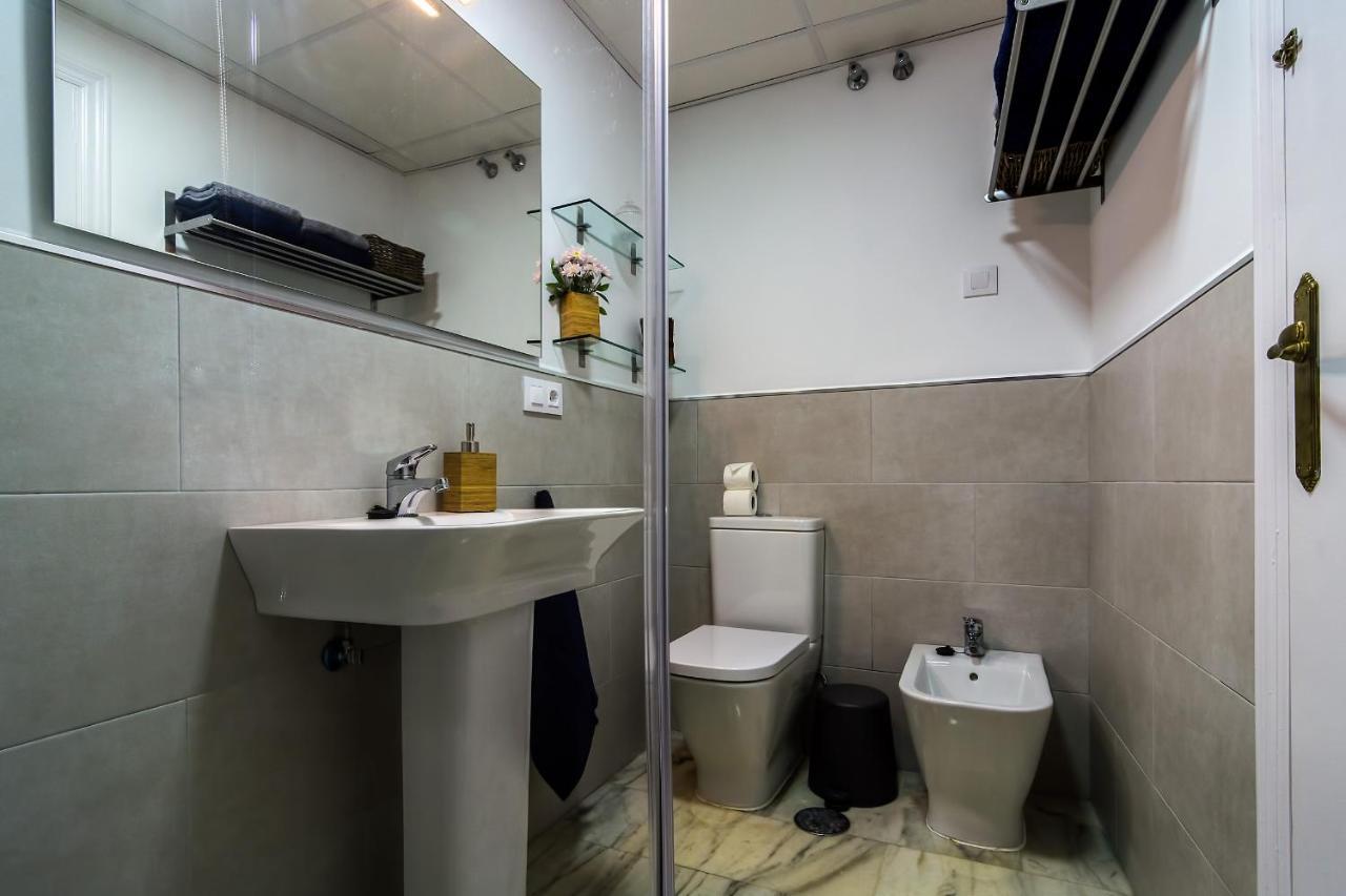 More Center Apartment Sevilla Buitenkant foto