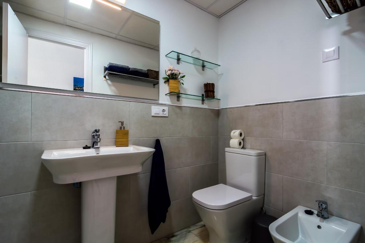 More Center Apartment Sevilla Buitenkant foto