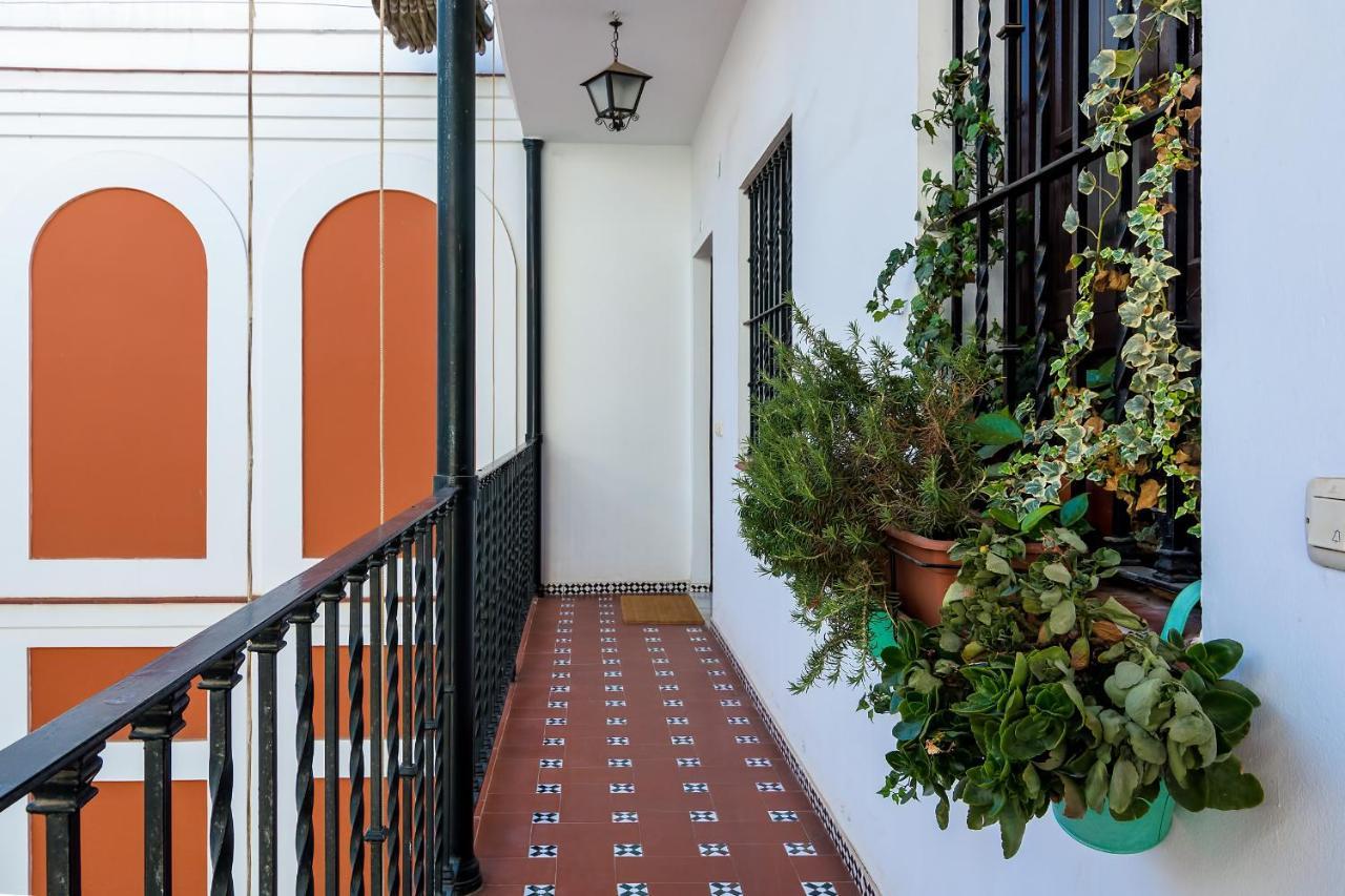 More Center Apartment Sevilla Buitenkant foto